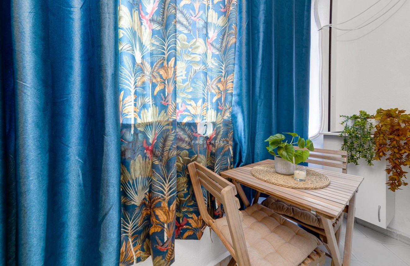 Tweedehands - Appartement / flat -
Torrevieja - Centro