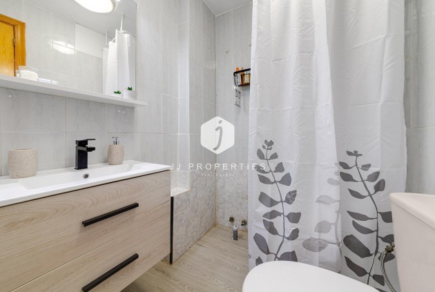 Tweedehands - Appartement / flat -
Torrevieja - Centro