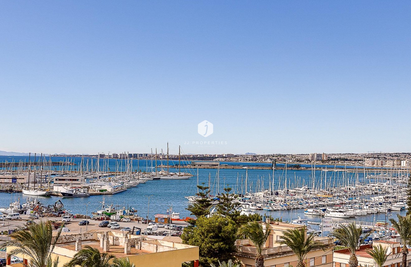 Tweedehands - Appartement / flat -
Torrevieja - Centro