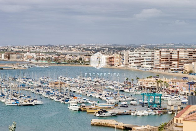 Tweedehands - Appartement / flat -
Torrevieja - Centro