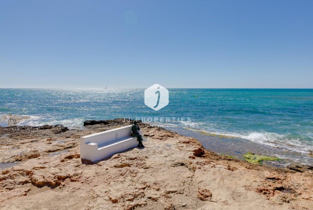 Tweedehands - Appartement / flat -
Torrevieja - Centro