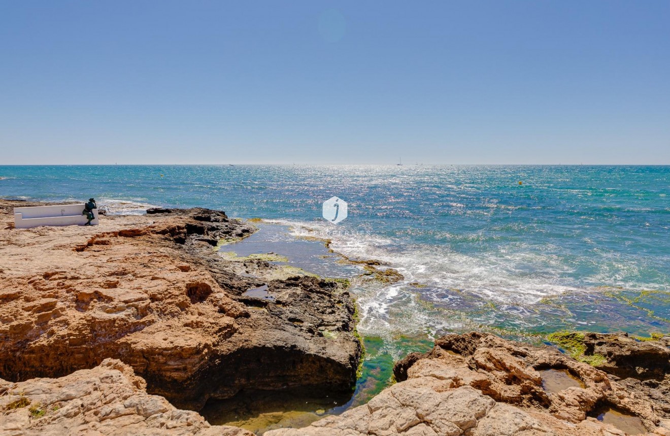 Tweedehands - Appartement / flat -
Torrevieja - Centro