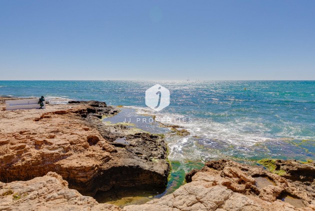 Tweedehands - Appartement / flat -
Torrevieja - Centro