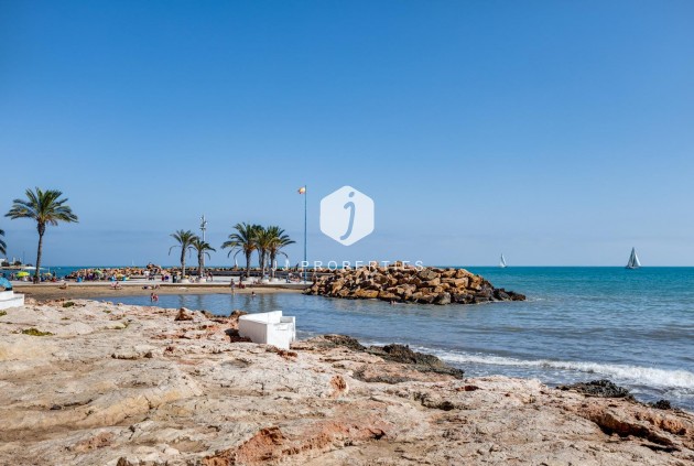 Tweedehands - Appartement / flat -
Torrevieja - Centro