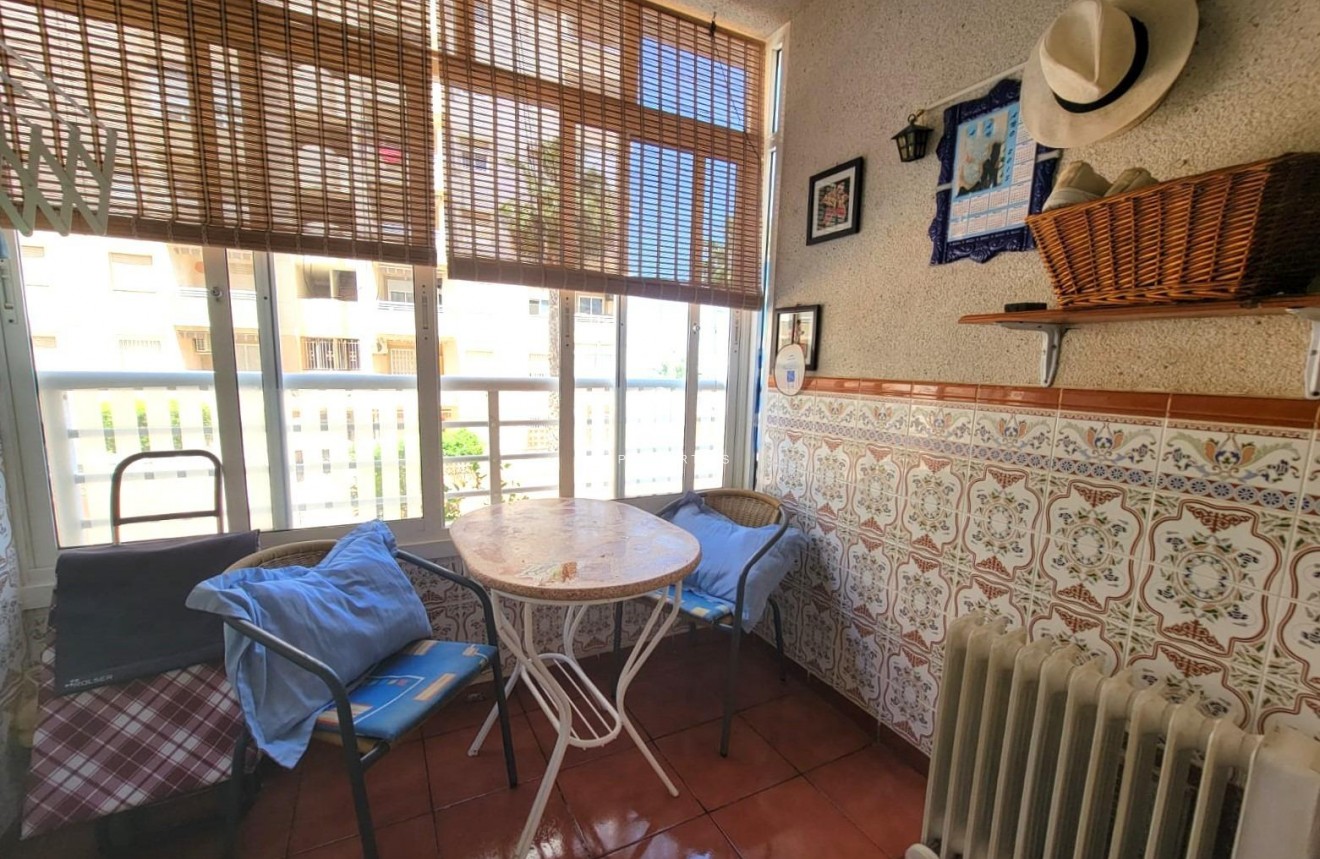 Tweedehands - Appartement / flat -
Torrevieja - Nueva Torrevieja