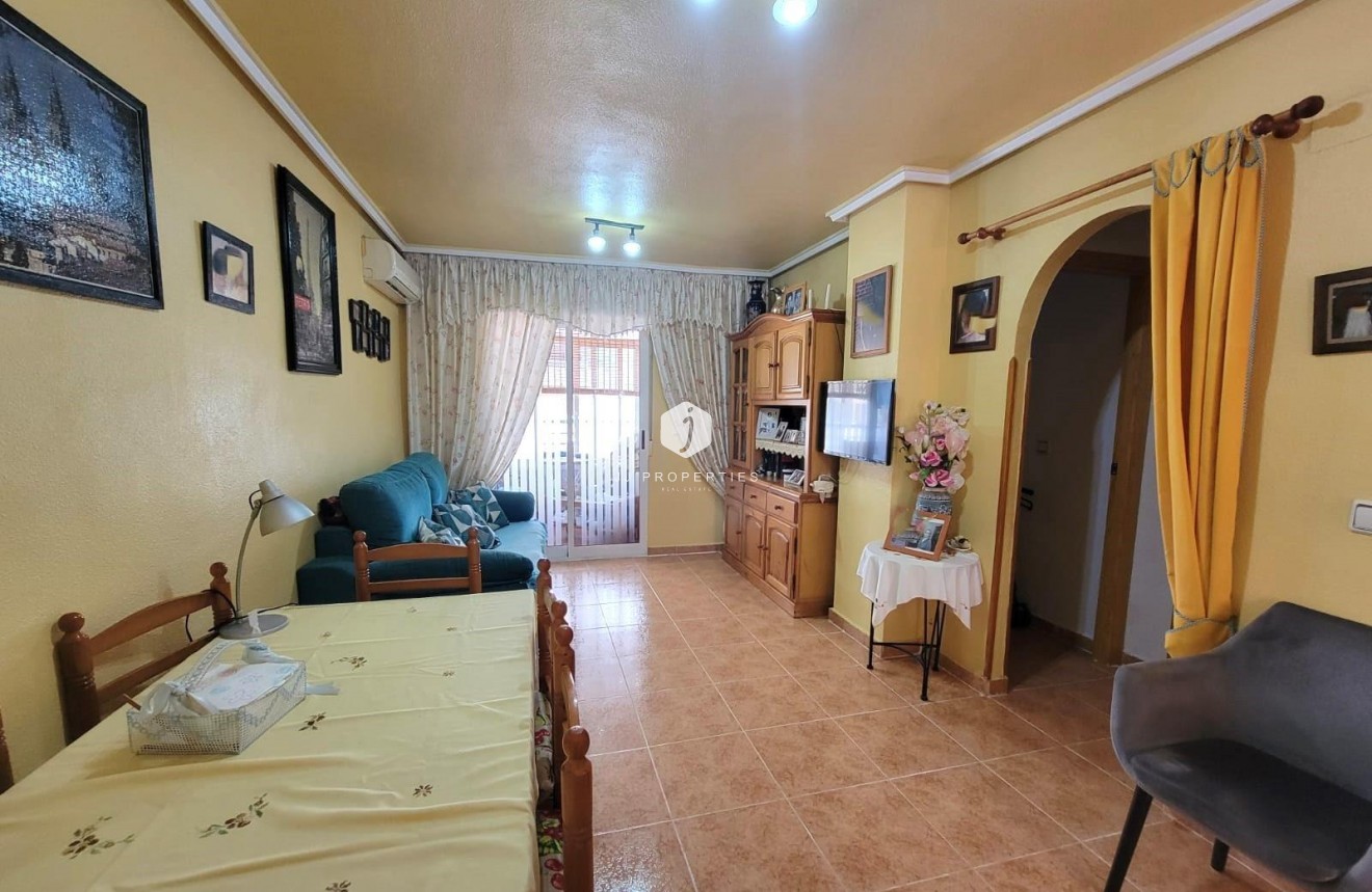 Tweedehands - Appartement / flat -
Torrevieja - Nueva Torrevieja