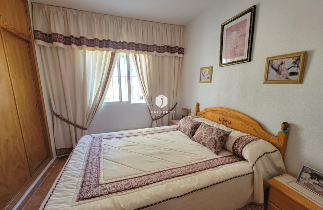 Tweedehands - Appartement / flat -
Torrevieja - Nueva Torrevieja