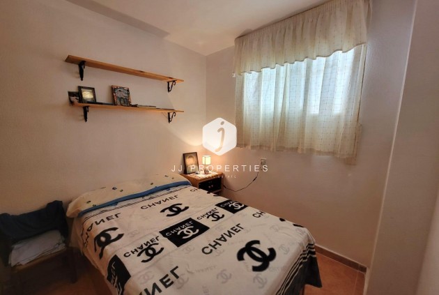 Tweedehands - Appartement / flat -
Torrevieja - Nueva Torrevieja