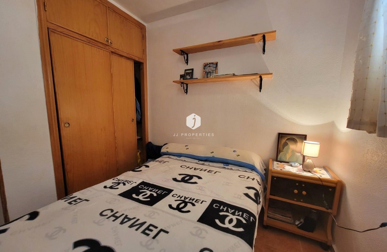 Tweedehands - Appartement / flat -
Torrevieja - Nueva Torrevieja
