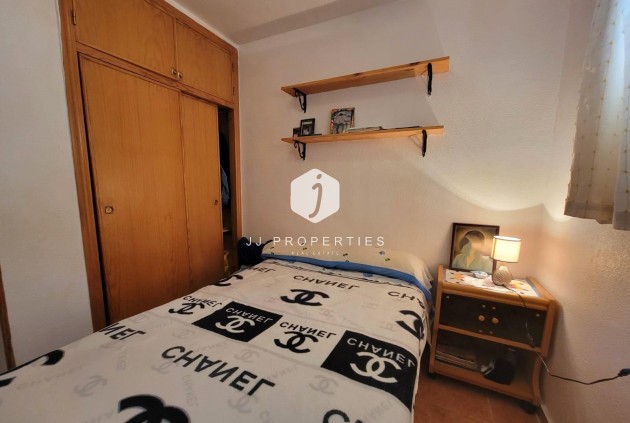 Tweedehands - Appartement / flat -
Torrevieja - Nueva Torrevieja