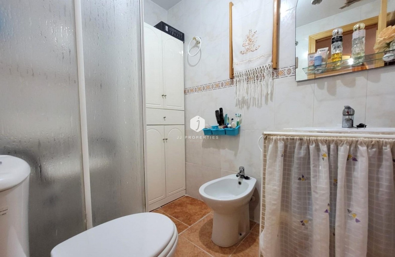 Tweedehands - Appartement / flat -
Torrevieja - Nueva Torrevieja