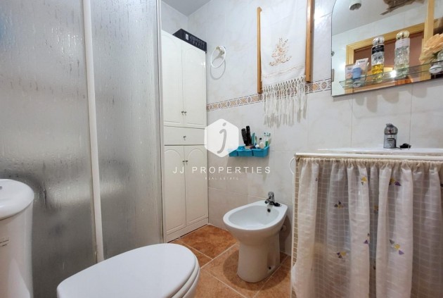 Tweedehands - Appartement / flat -
Torrevieja - Nueva Torrevieja