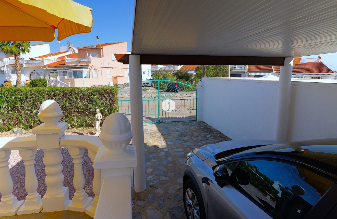 Tweedehands - Villa -
Torrevieja - Costa Blanca