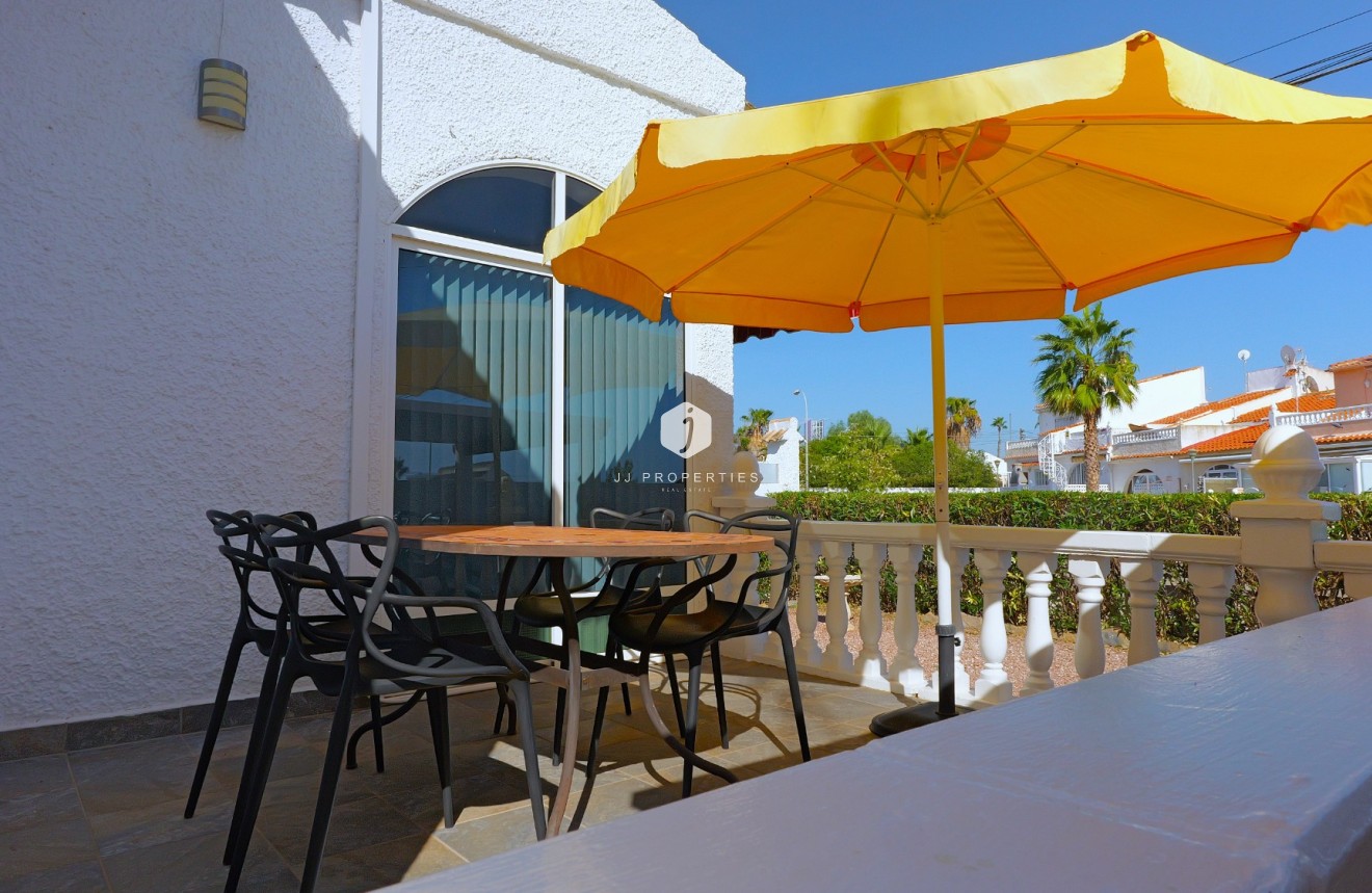 Tweedehands - Villa -
Torrevieja - Costa Blanca