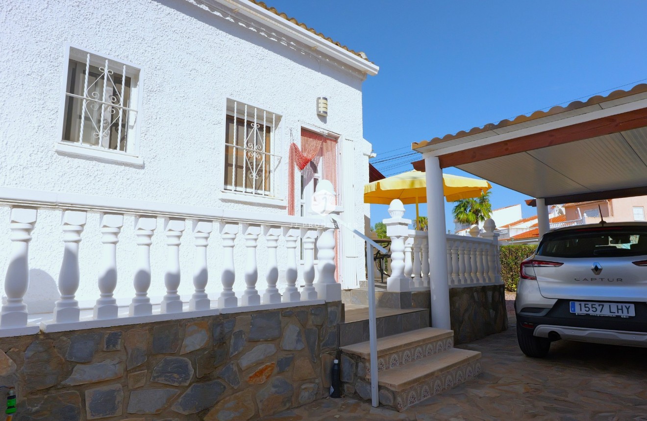 Tweedehands - Villa -
Torrevieja - Costa Blanca