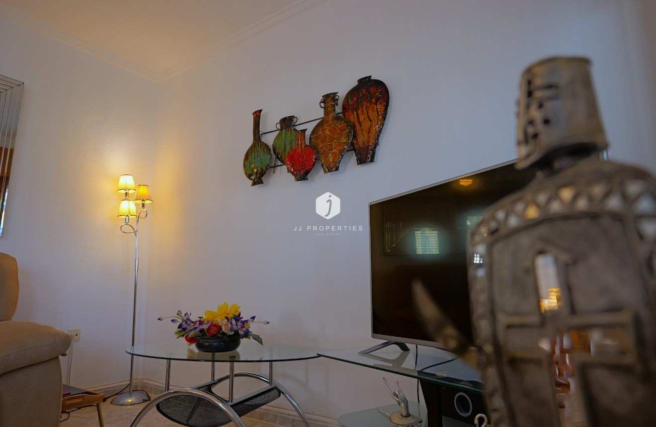 Tweedehands - Villa -
Torrevieja - Costa Blanca