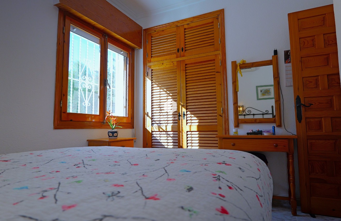 Tweedehands - Villa -
Torrevieja - Costa Blanca