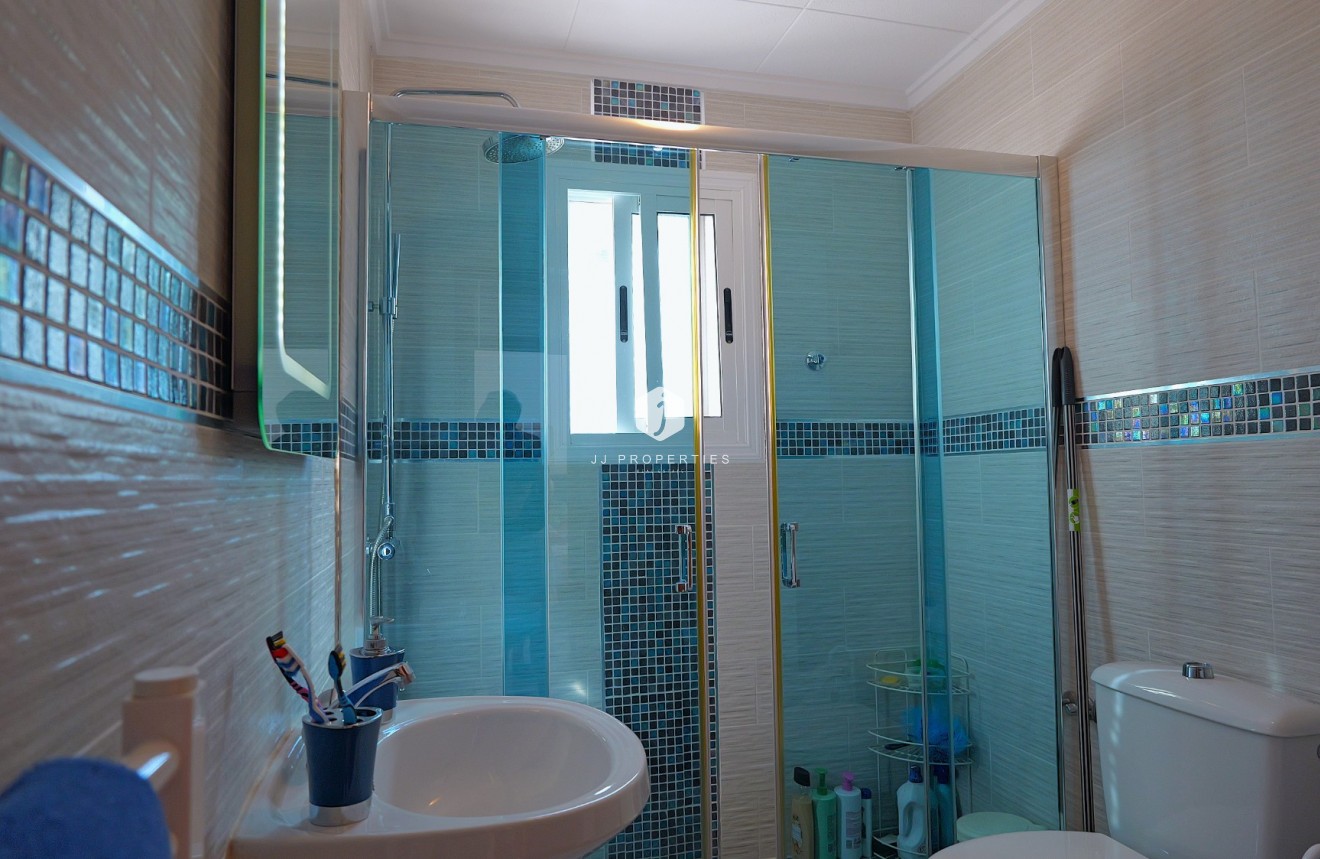 Tweedehands - Villa -
Torrevieja - Costa Blanca