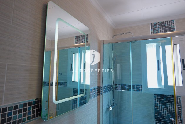 Tweedehands - Villa -
Torrevieja - Costa Blanca