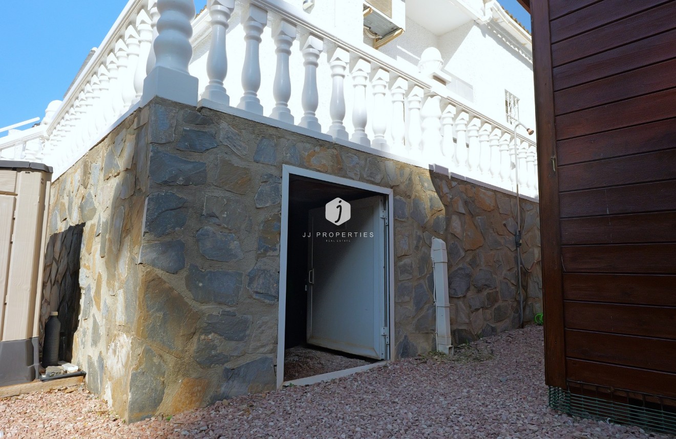 Tweedehands - Villa -
Torrevieja - Costa Blanca