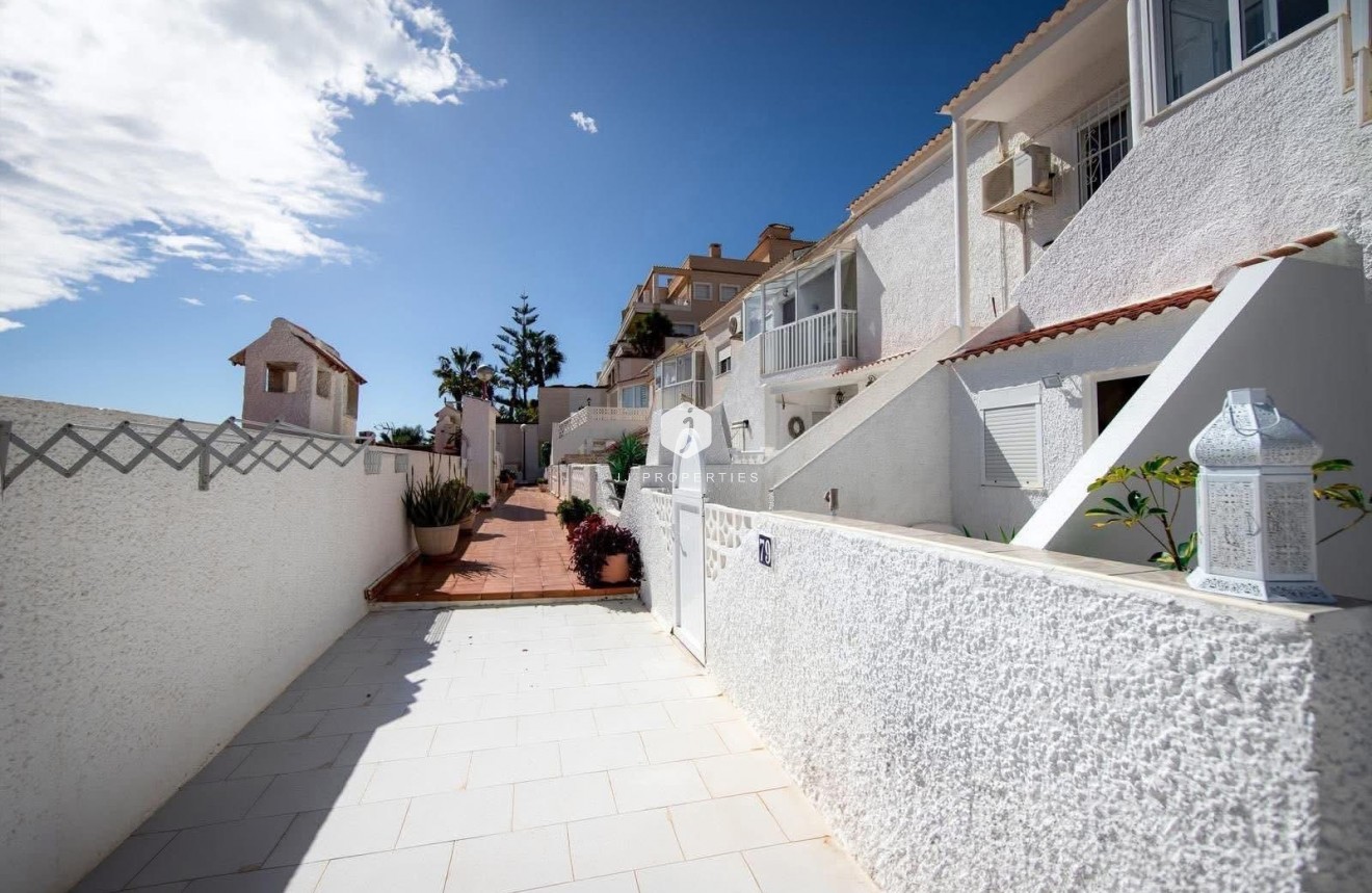 Tweedehands - Chalet -
Cabo Cervera - Costa Blanca