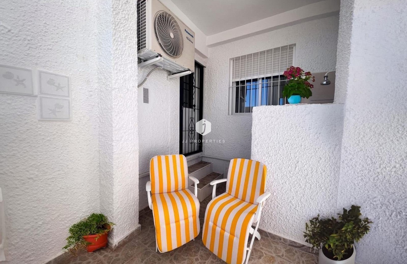 Tweedehands - Chalet -
Cabo Cervera - Costa Blanca