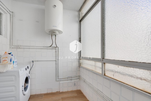 Tweedehands - Appartement / flat -
Torrevieja - Centro