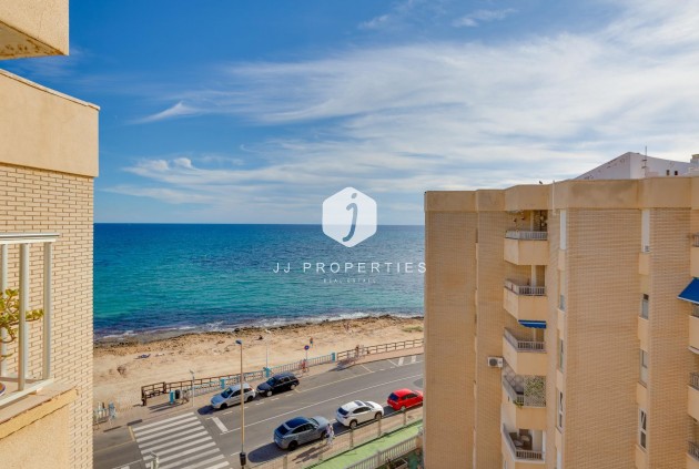 Tweedehands - Appartement / flat -
Torrevieja - Centro