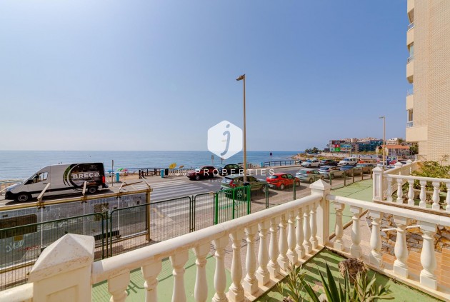 Tweedehands - Appartement / flat -
Torrevieja - Centro