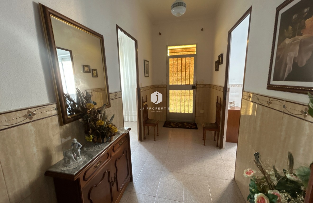 Aus zweiter Hand - Villa -
Benejúzar - Inland