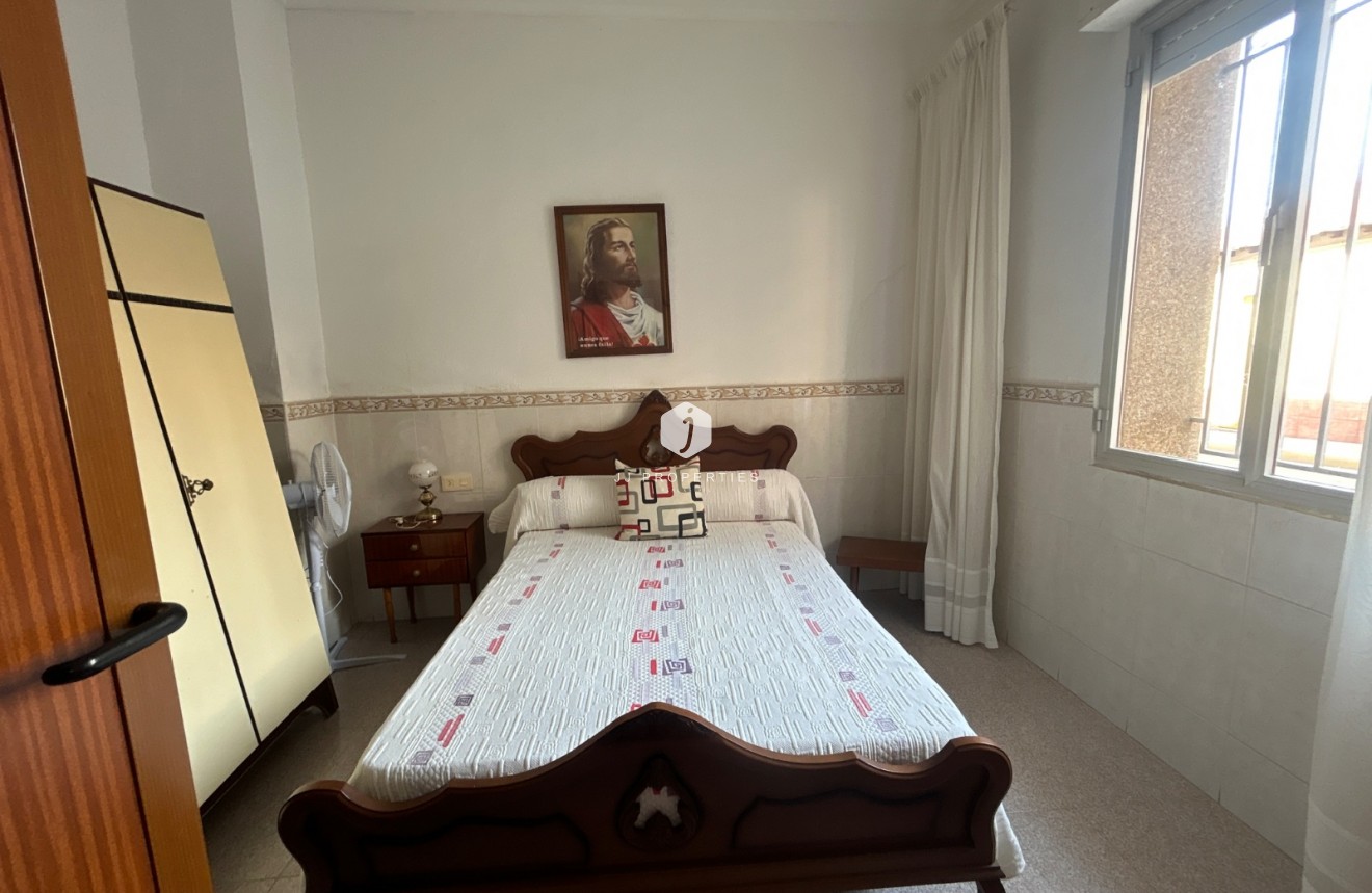 Aus zweiter Hand - Villa -
Benejúzar - Inland