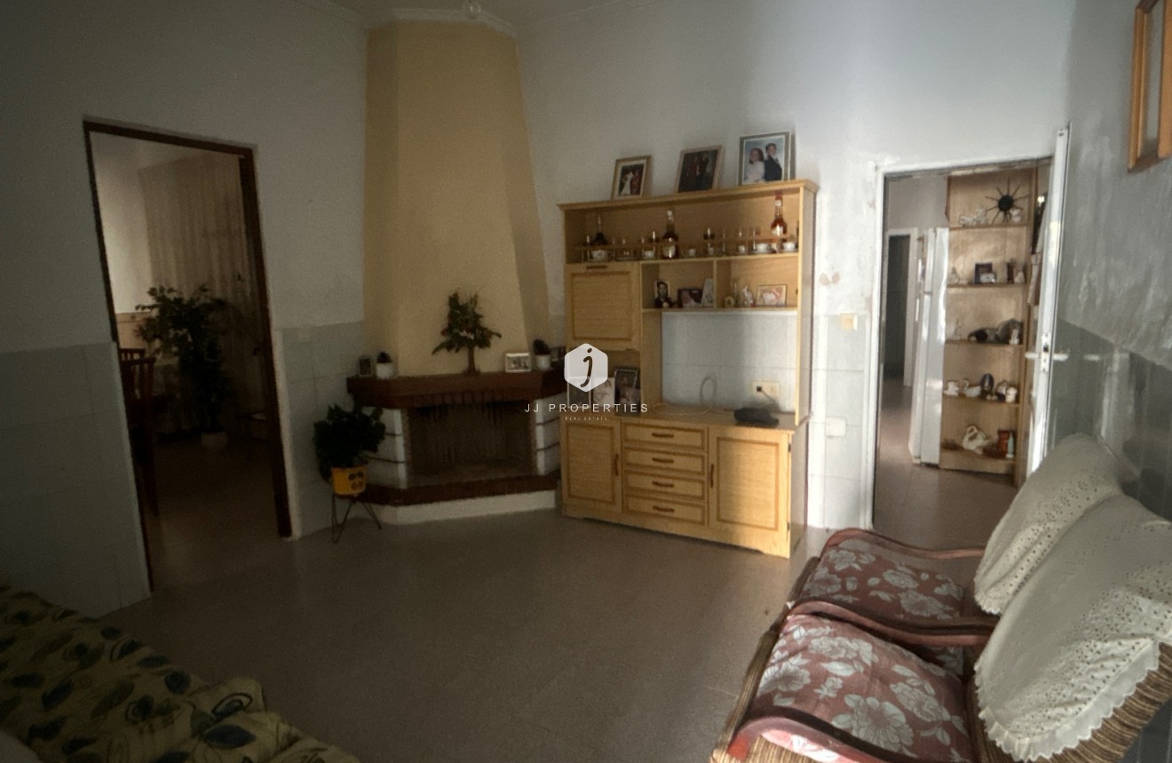 Aus zweiter Hand - Villa -
Benejúzar - Inland