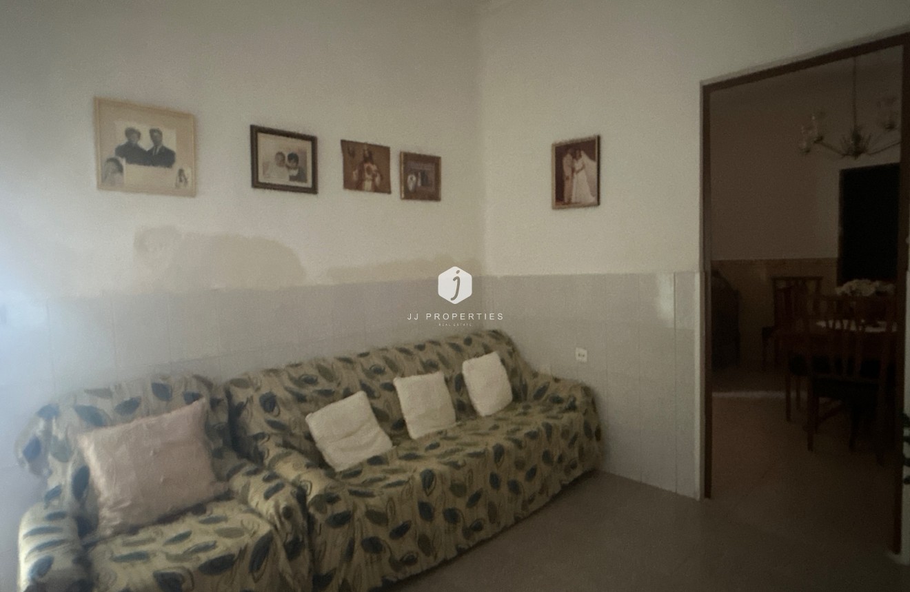 Aus zweiter Hand - Villa -
Benejúzar - Inland