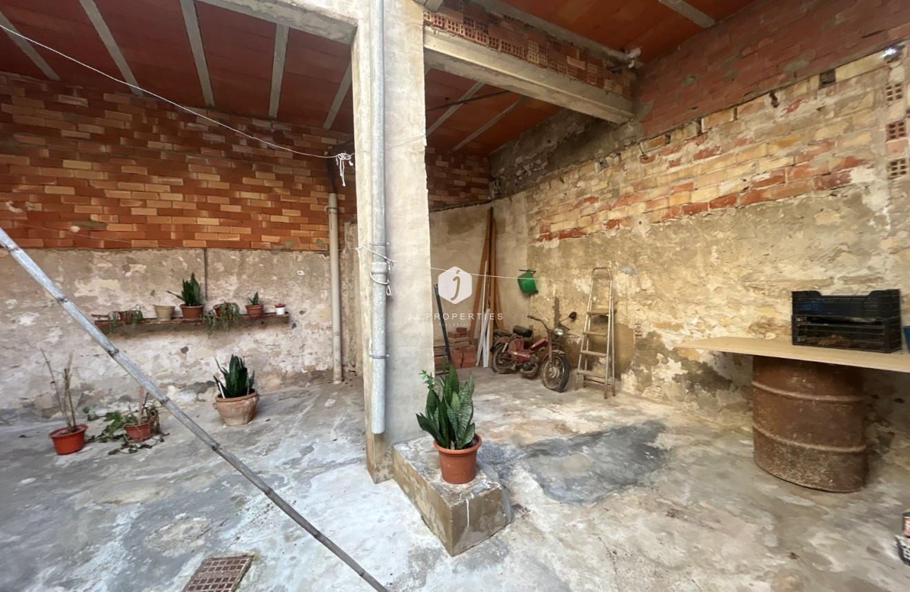 Aus zweiter Hand - Villa -
Benejúzar - Inland