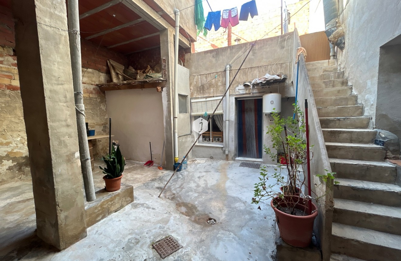 Aus zweiter Hand - Villa -
Benejúzar - Inland