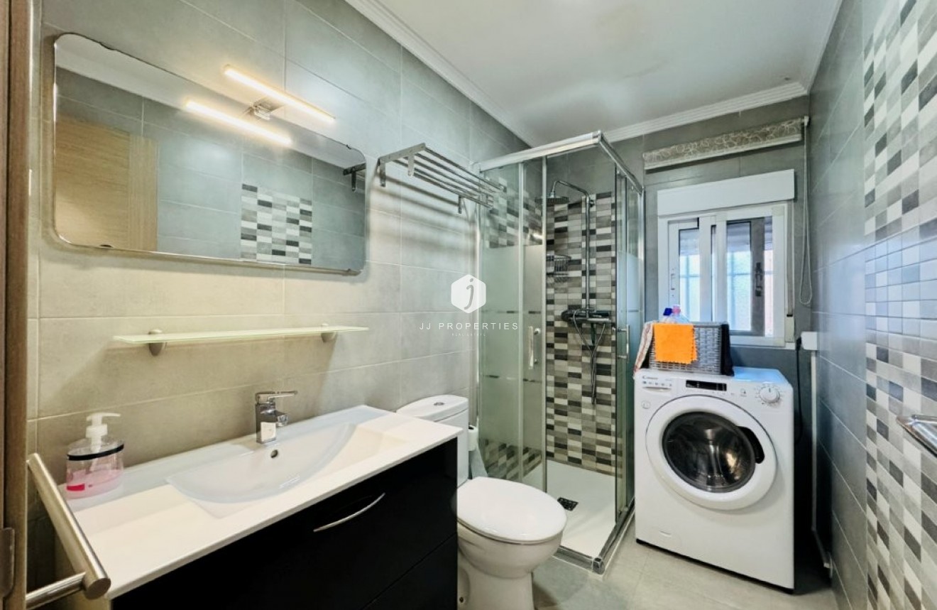 Tweedehands - Appartement / flat -
La Mata - Costa Blanca