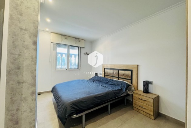 Tweedehands - Appartement / flat -
La Mata - Costa Blanca