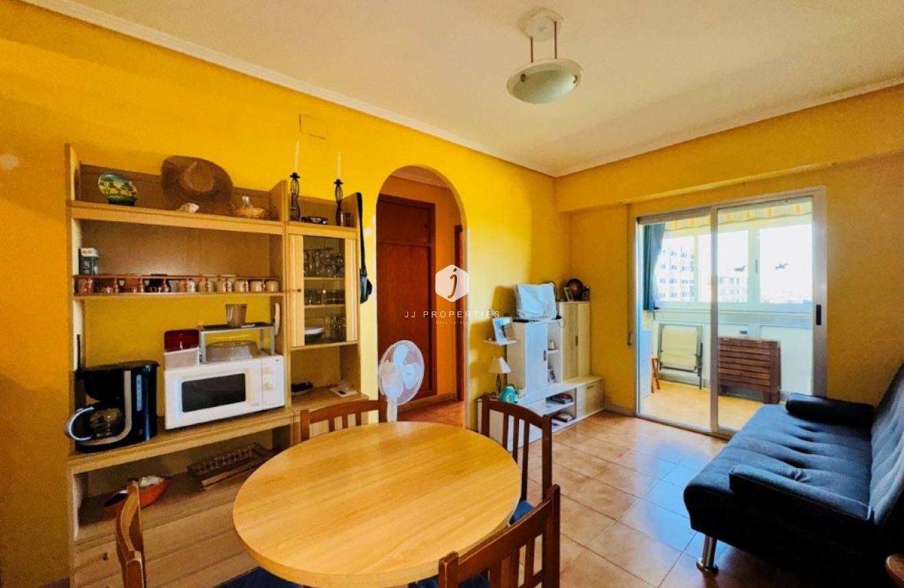 Tweedehands - Appartement / flat -
La Mata - Costa Blanca