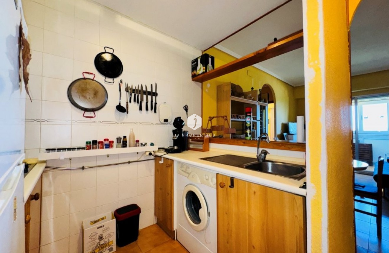 Tweedehands - Appartement / flat -
La Mata - Costa Blanca