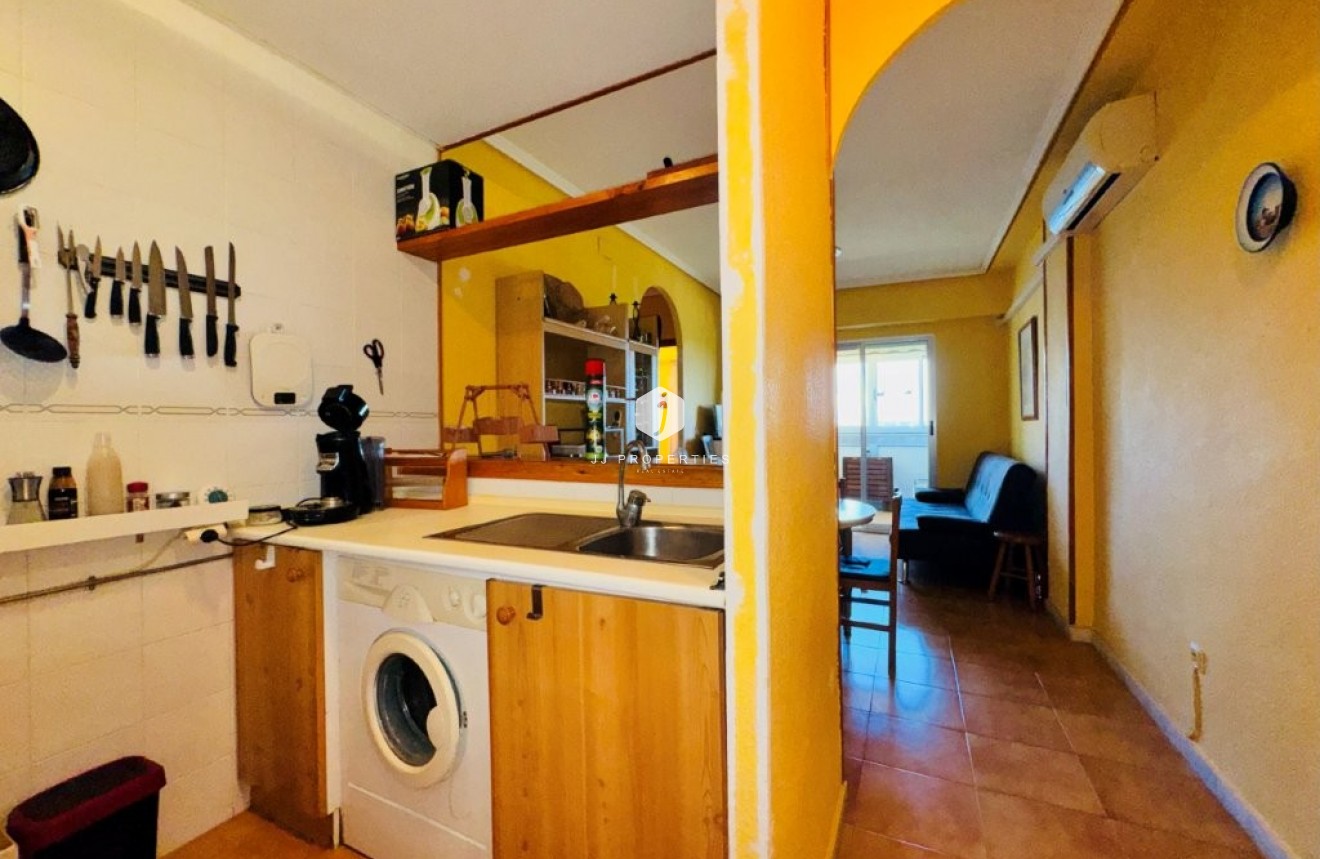 Tweedehands - Appartement / flat -
La Mata - Costa Blanca