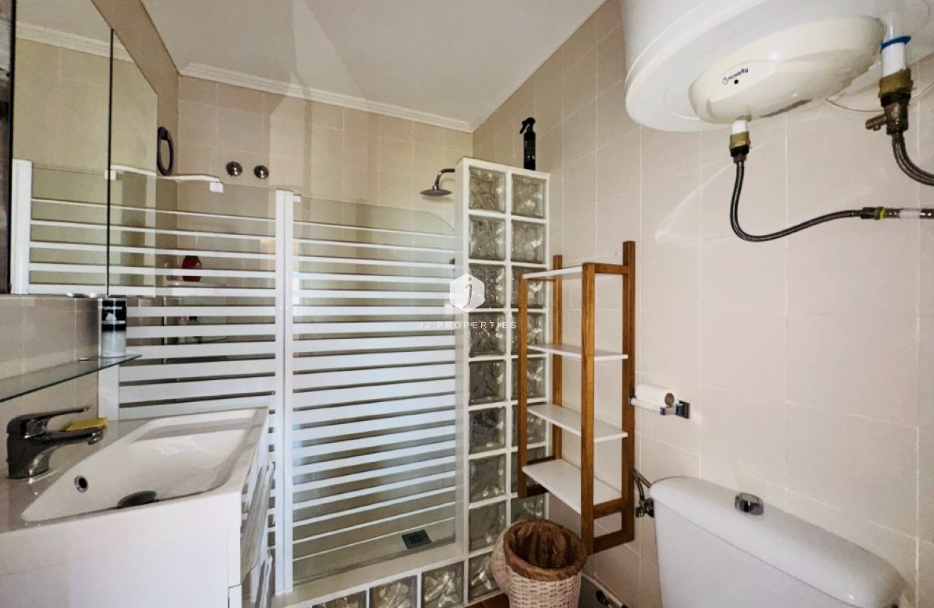 Tweedehands - Appartement / flat -
La Mata - Costa Blanca