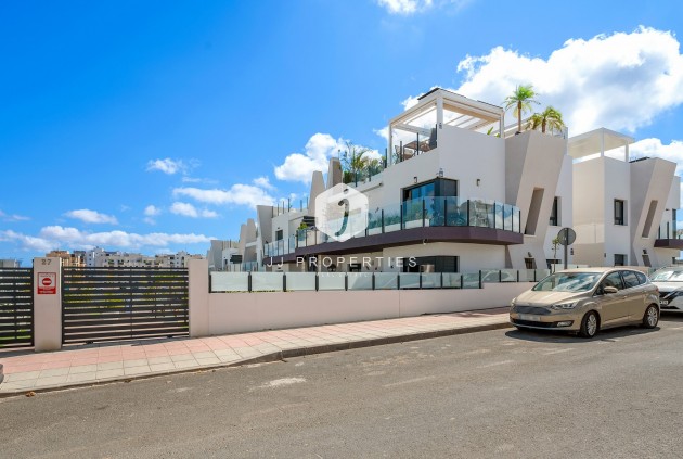 Tweedehands - Appartement / flat -
San Miguel de Salinas - Inland