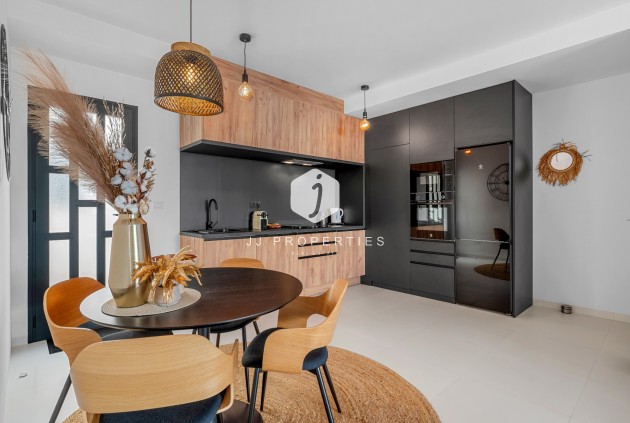 Tweedehands - Appartement / flat -
San Miguel de Salinas - Inland