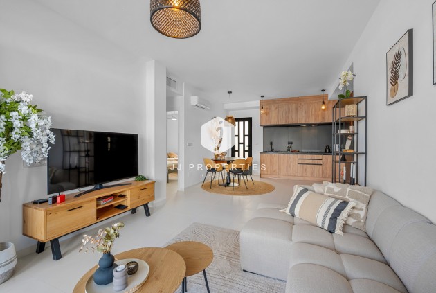 Tweedehands - Appartement / flat -
San Miguel de Salinas - Inland