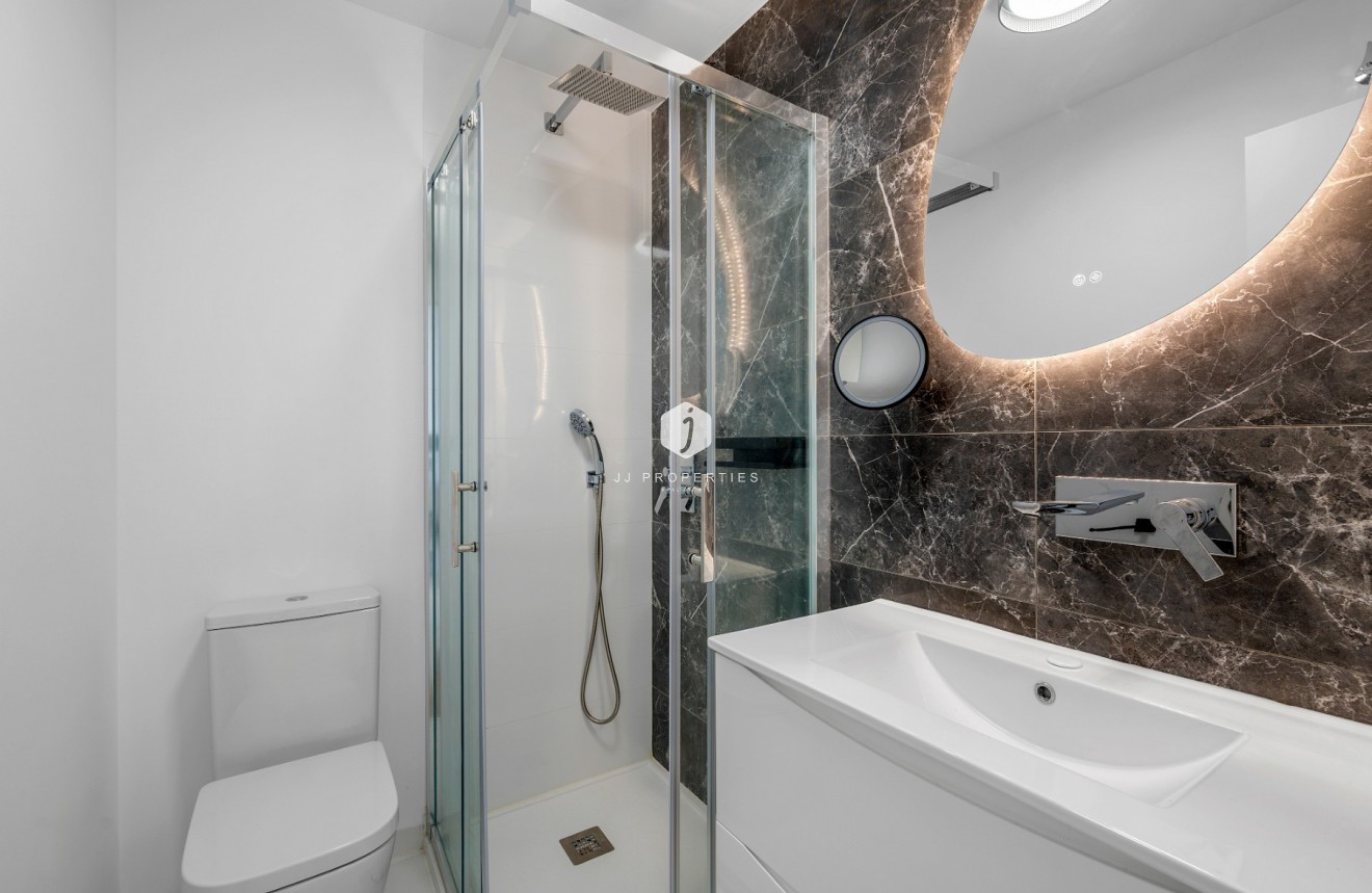 Tweedehands - Appartement / flat -
San Miguel de Salinas - Inland