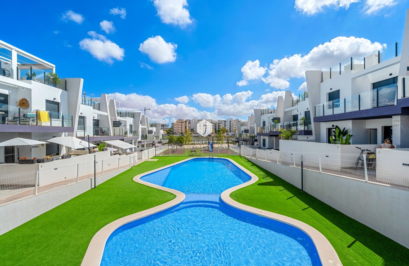 Tweedehands - Appartement / flat -
San Miguel de Salinas - Inland