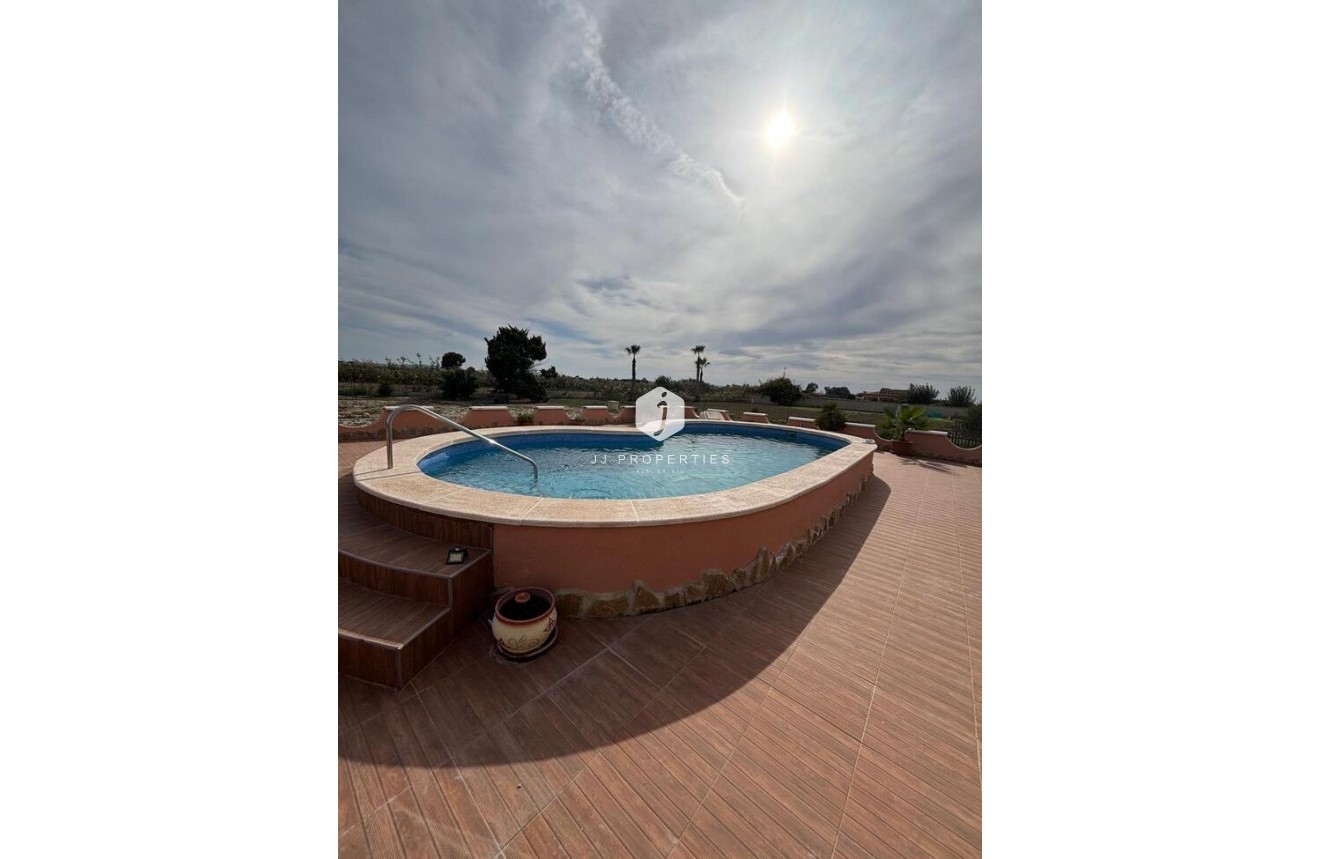 Tweedehands - Landelijk eigendom -
Dolores - Costa Blanca