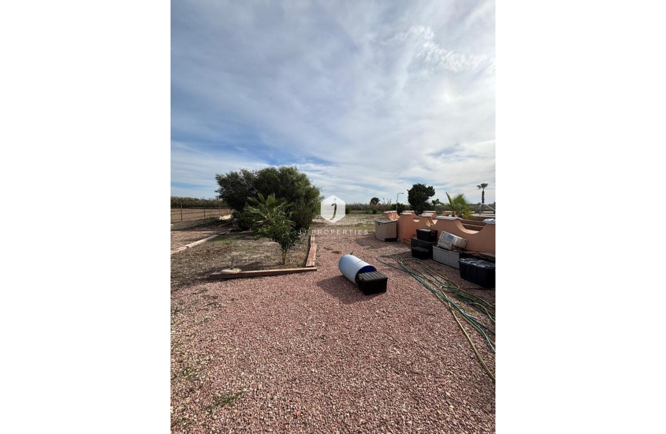 Tweedehands - Landelijk eigendom -
Dolores - Costa Blanca