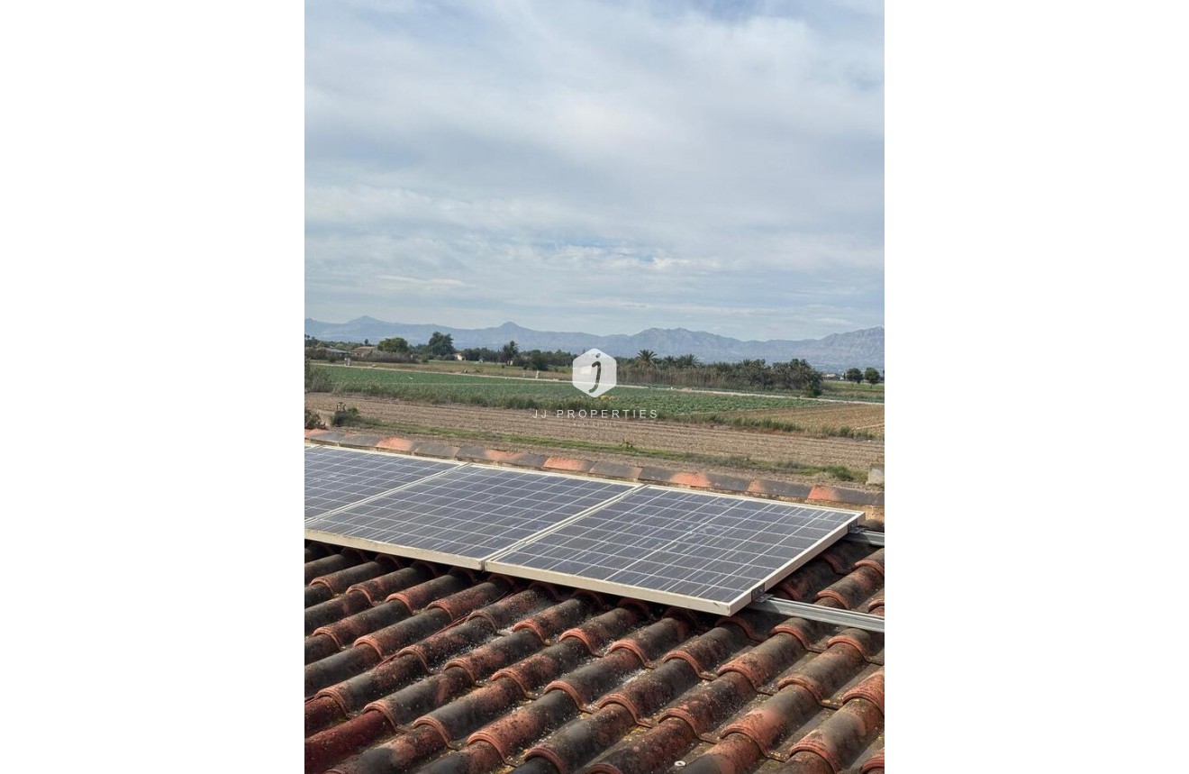 Tweedehands - Landelijk eigendom -
Dolores - Costa Blanca