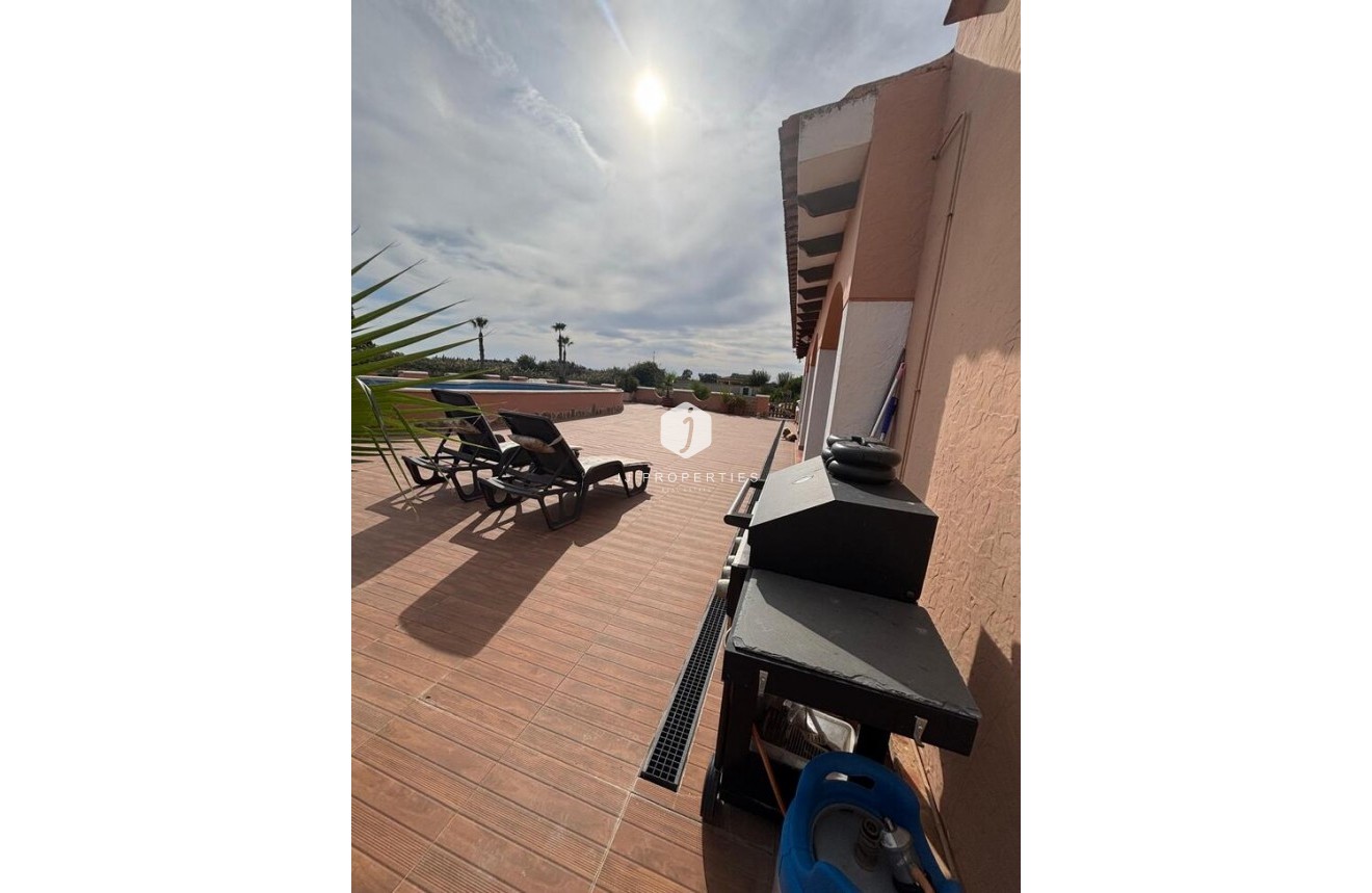 Tweedehands - Landelijk eigendom -
Dolores - Costa Blanca